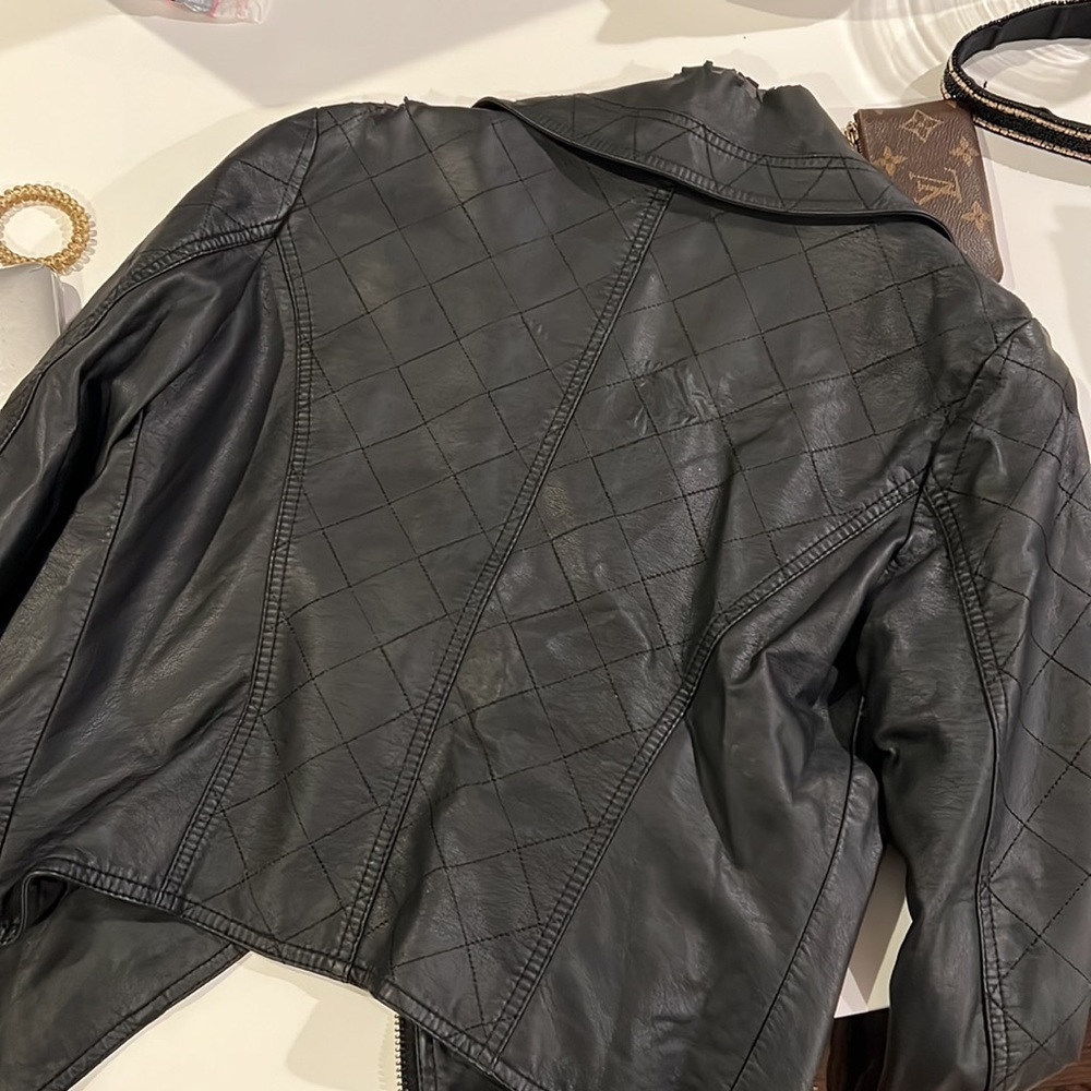 Leather Jacket - Picture 5 of 5